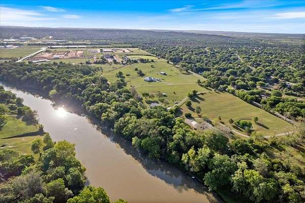 36 Acres of Land for Sale in Bastrop, Texas