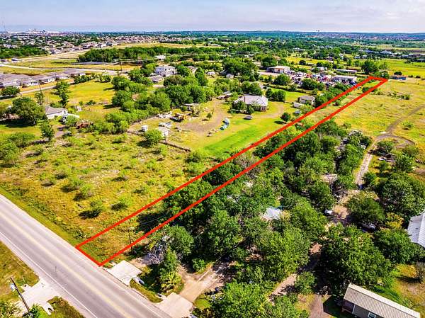 1 Acre of Land for Sale in Kyle, Texas