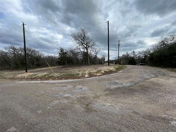 1 Acre of Residential Land for Sale in Rockdale, Texas