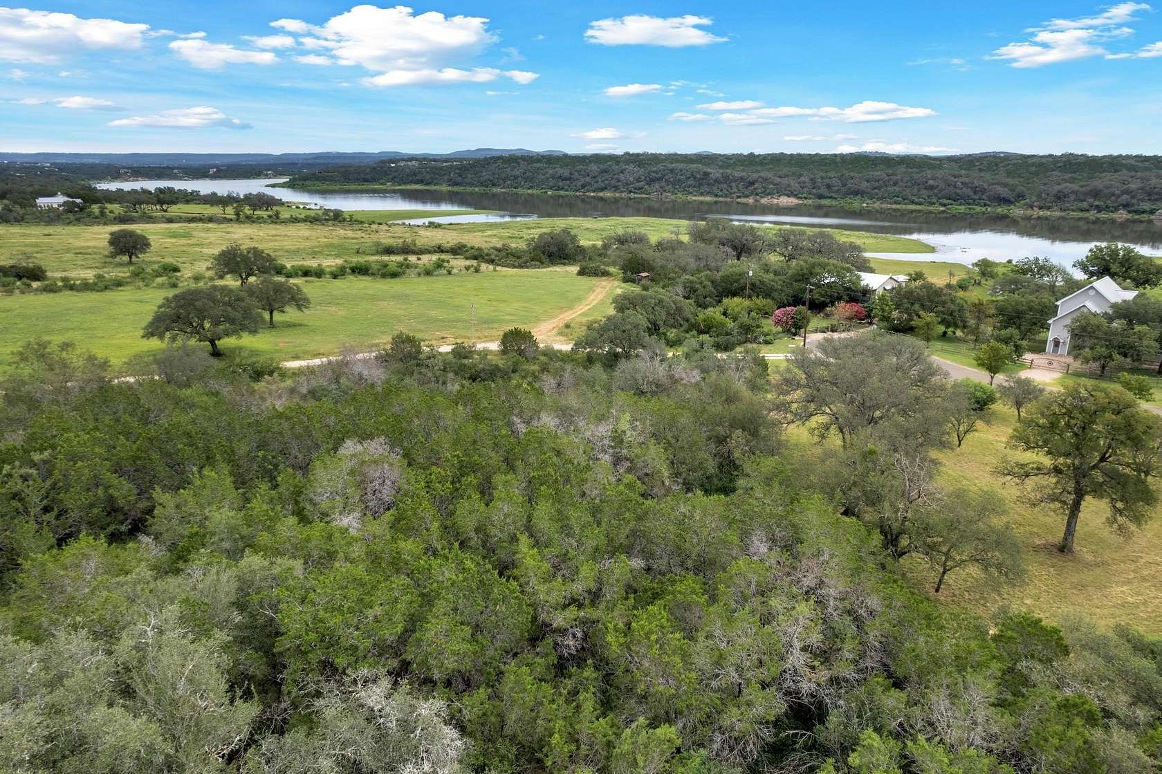 1 Acre of Land for Sale in Spicewood, Texas