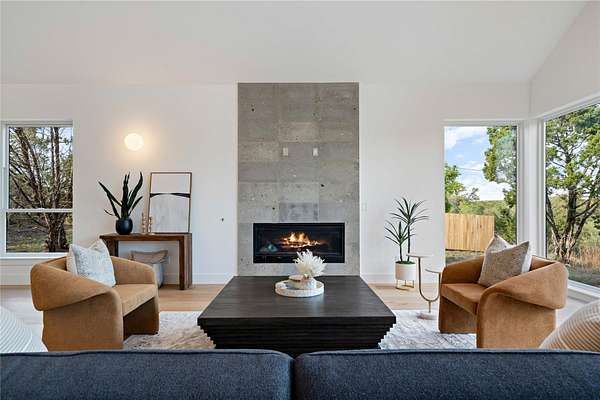 1.5 Acres of Residential Land with Home for Sale in Austin, Texas