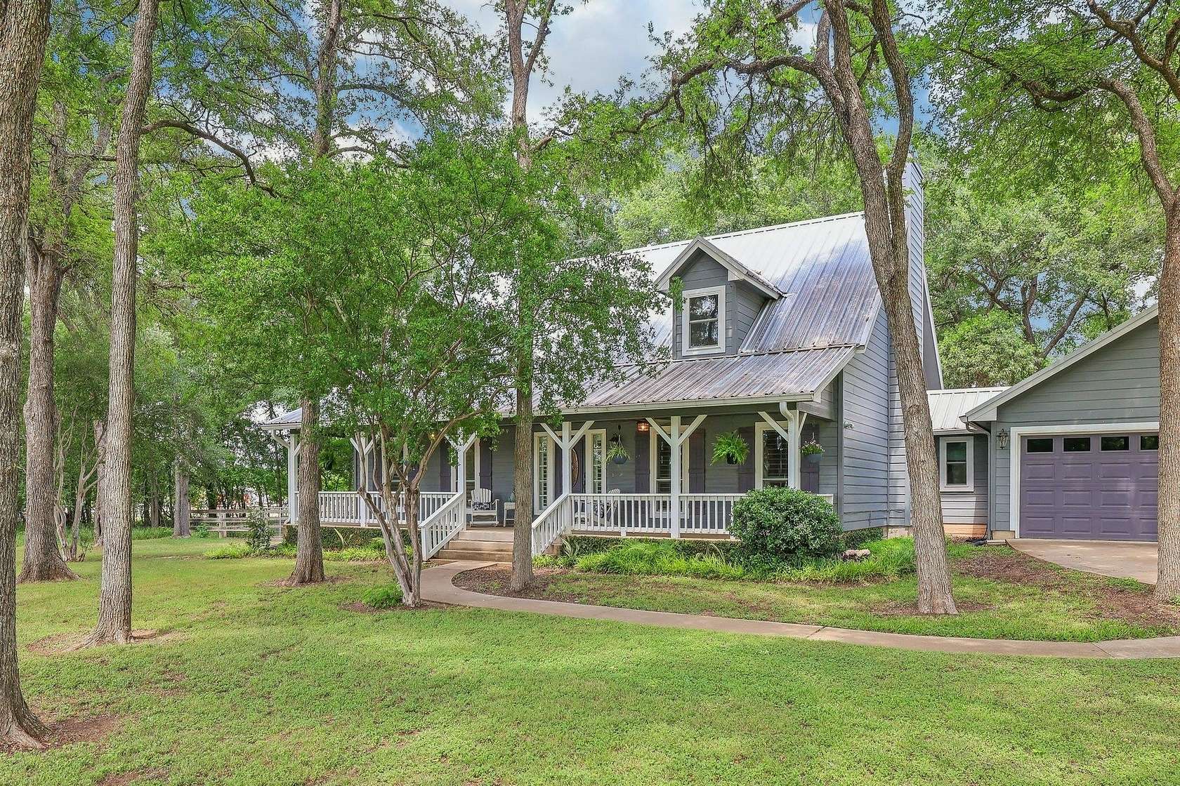 2 Acres of Residential Land with Home for Sale in Cedar Creek, Texas