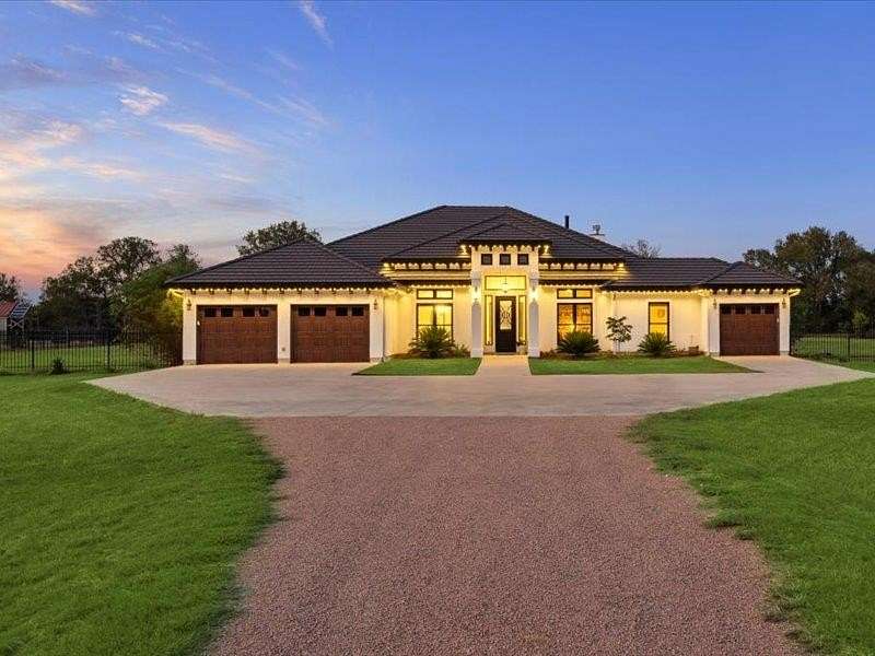 2.6 Acres of Residential Land with Home for Sale in Cedar Creek, Texas