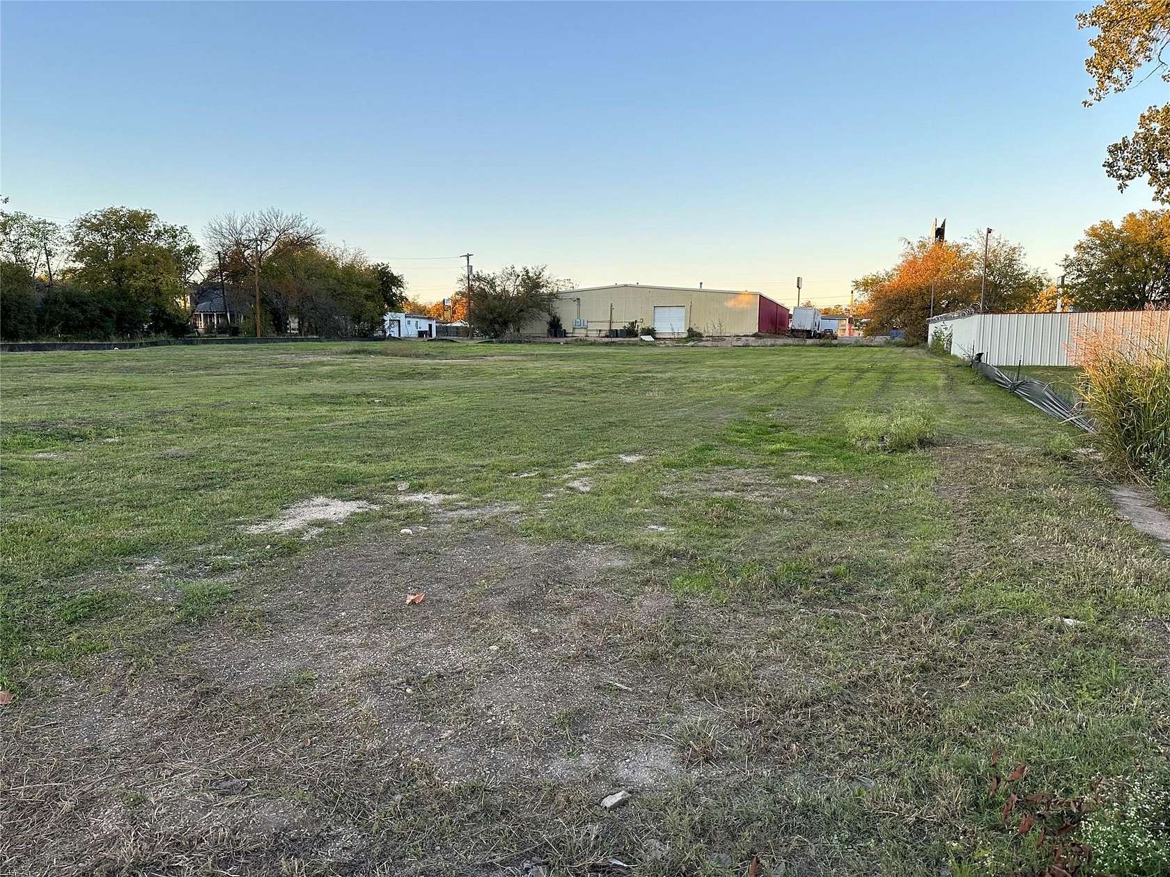 0.93 Acres of Mixed-Use Land for Sale in Killeen, Texas