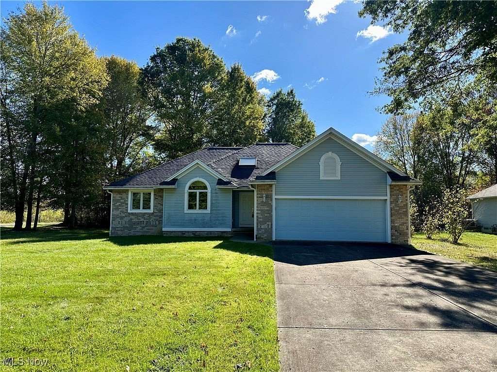 25.6 Acres of Land with Home for Sale in Youngstown, Ohio