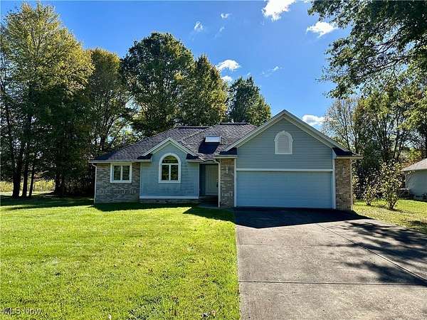 25.6 Acres of Land with Home for Sale in Youngstown, Ohio