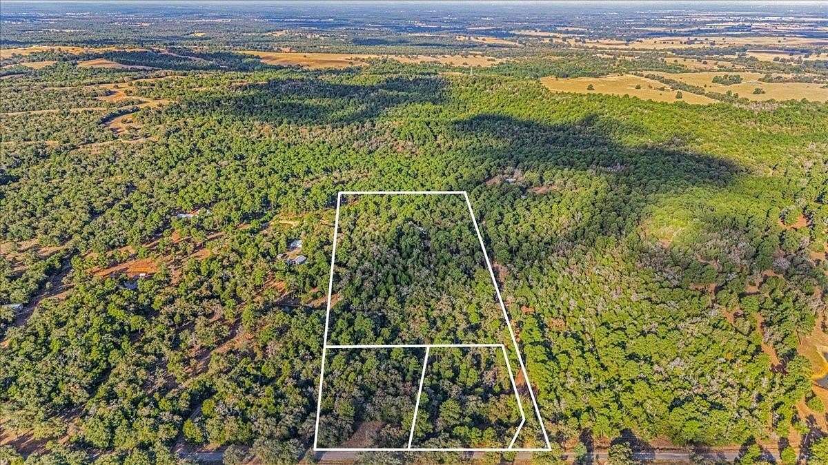 10.5 Acres of Land with Home for Sale in Smithville, Texas