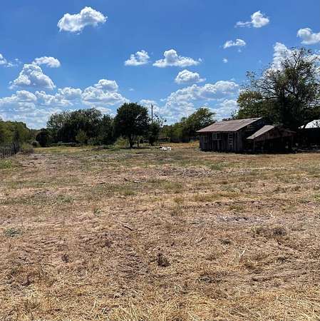 1.14 Acres of Land for Sale in Smithville, Texas