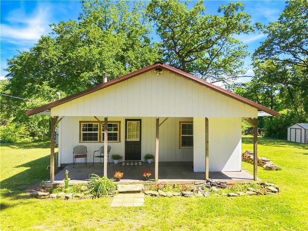 25 Acres of Land with Home for Sale in Stilwell, Oklahoma