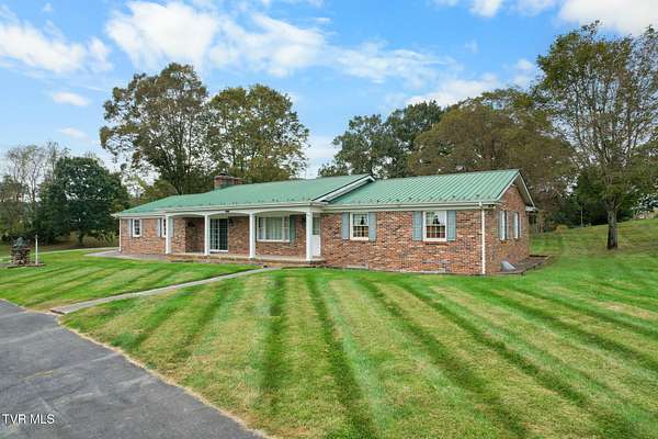 2.69 Acres of Residential Land with Home for Sale in Abingdon, Virginia