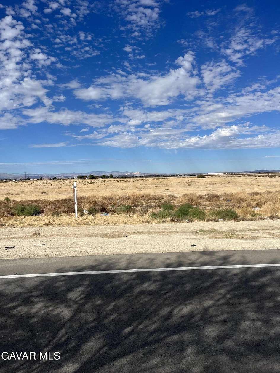1 Acre of Residential Land for Sale in Lancaster, California