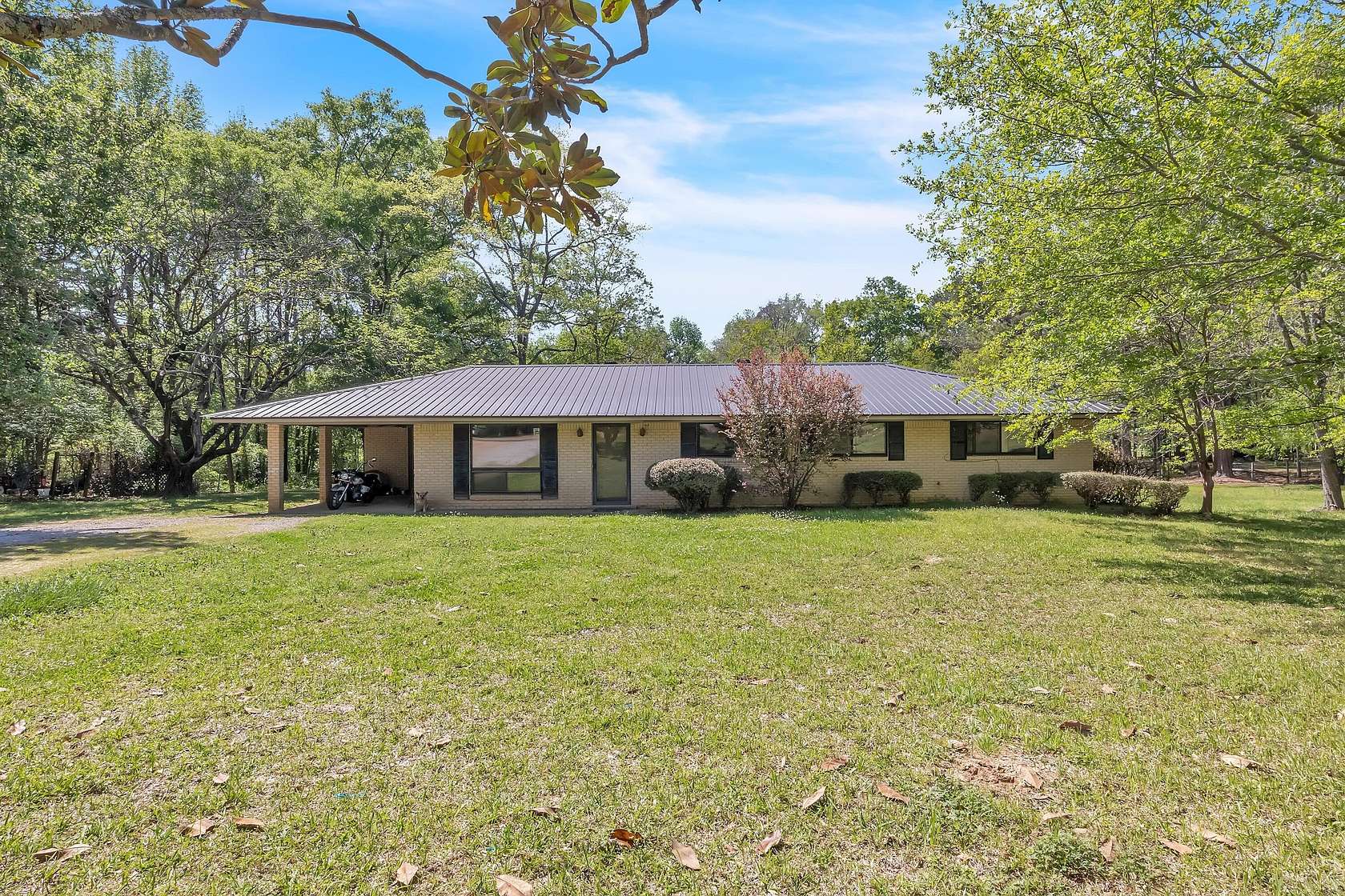 2 Acres of Residential Land with Home for Sale in West Point, Mississippi