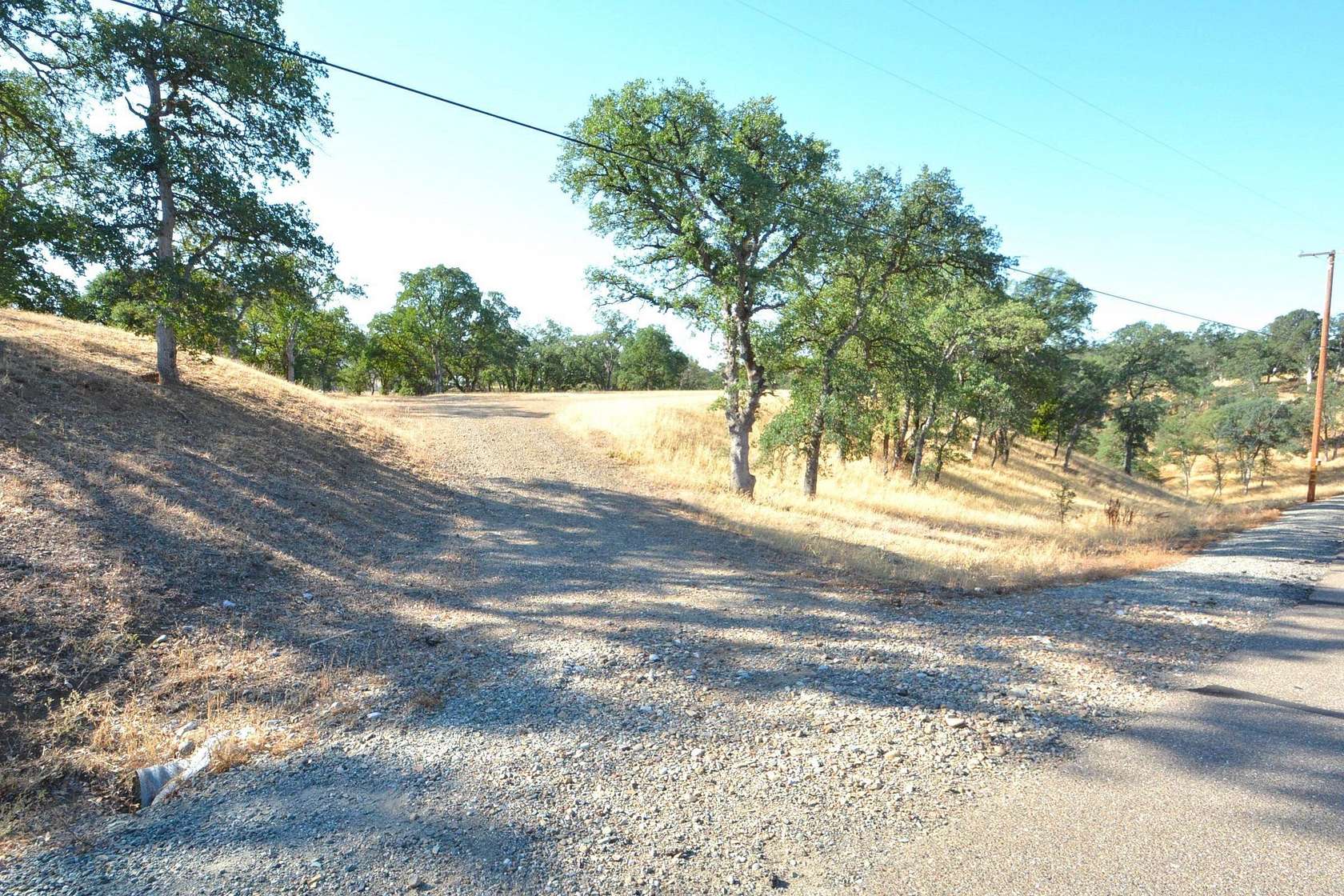 3.47 Acres of Land for Sale in Red Bluff, California