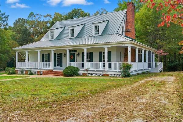 6 Acres of Residential Land with Home for Sale in Gretna, Virginia