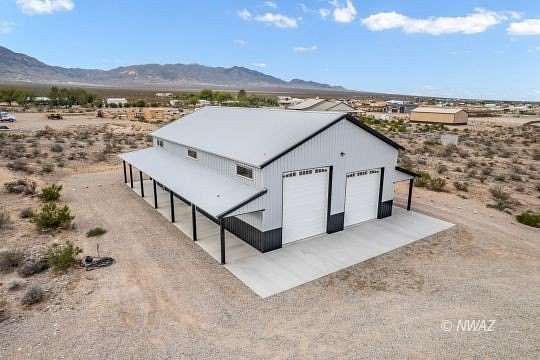 2.5 Acres of Residential Land with Home for Sale in Littlefield, Arizona