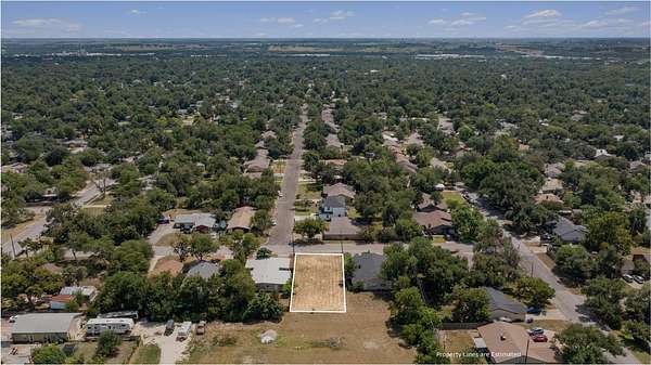 0.18 Acres of Mixed-Use Land for Sale in Taylor, Texas