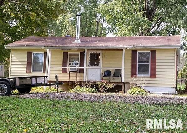 10.3 Acres of Land with Home for Sale in Vienna, Illinois