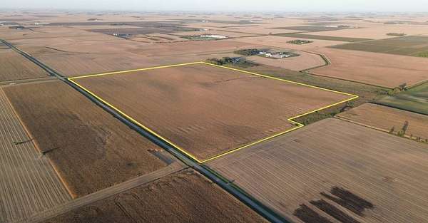 117 Acres of Agricultural Land for Auction in Olivia, Minnesota