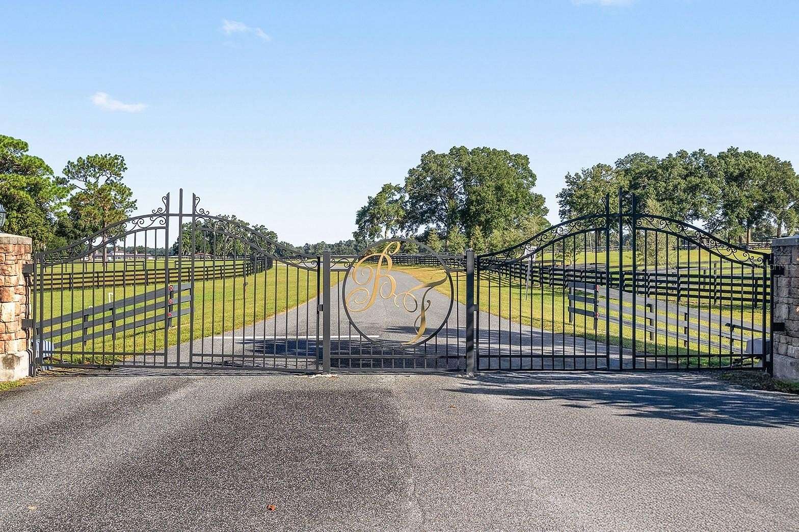 10.8 Acres of Land for Sale in Citra, Florida