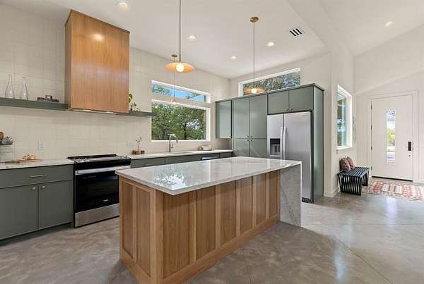 1.79 Acres of Residential Land with Home for Sale in Paradise, Texas