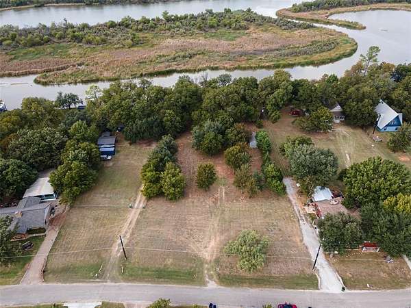 0.79 Acres of Residential Land for Sale in Granbury, Texas