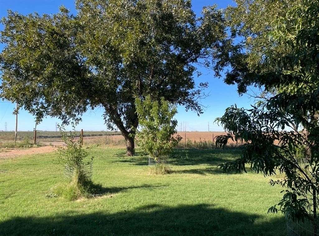 2 Acres of Residential Land with Home for Sale in Munday, Texas