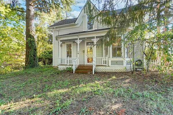 1.83 Acres of Residential Land with Home for Sale in Woodburn, Oregon