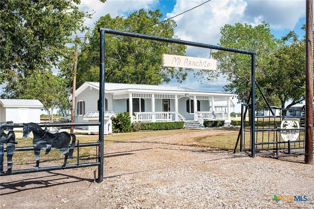 2.65 Acres of Residential Land with Home for Sale in Inez, Texas