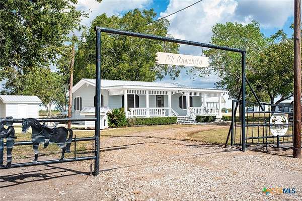 2.65 Acres of Residential Land with Home for Sale in Inez, Texas