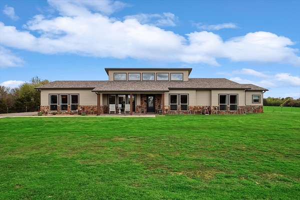 24.5 Acres of Recreational Land with Home for Sale in Tioga, Texas