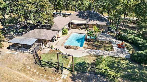 2.33 Acres of Residential Land with Home for Sale in Seagoville, Texas