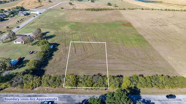 0.5 Acres of Residential Land for Sale in Muenster, Texas