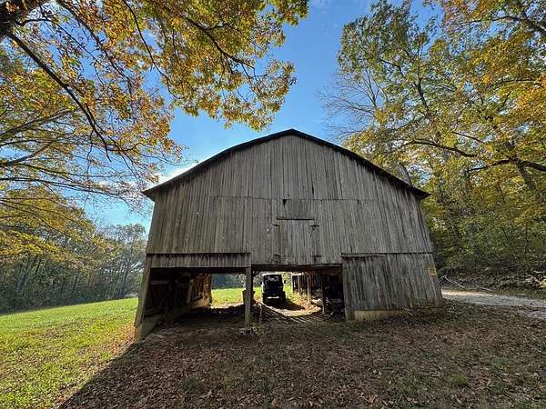 208 Acres of Land for Sale in Morgantown, Kentucky