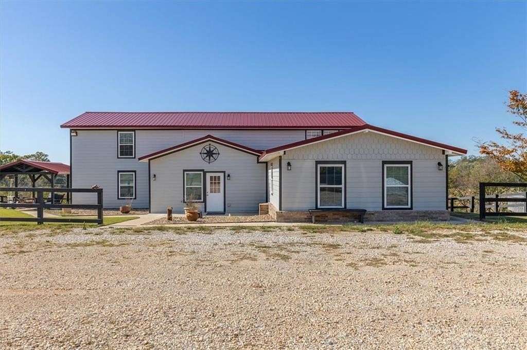 5.16 Acres of Residential Land with Home for Sale in Bentonville, Arkansas