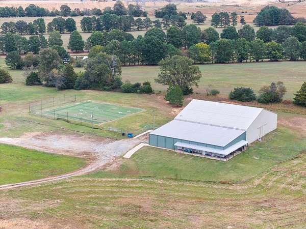 3.56 Acres of Improved Mixed-Use Land for Sale in Greenbrier, Arkansas