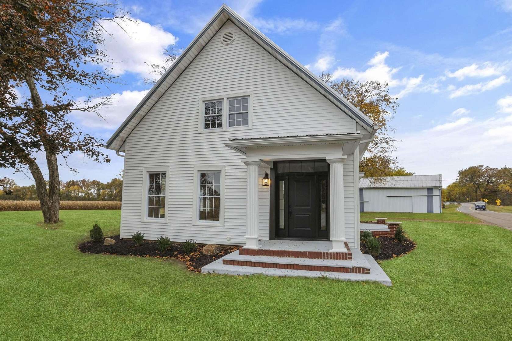 5.68 Acres of Residential Land with Home for Sale in Mount Vernon, Ohio