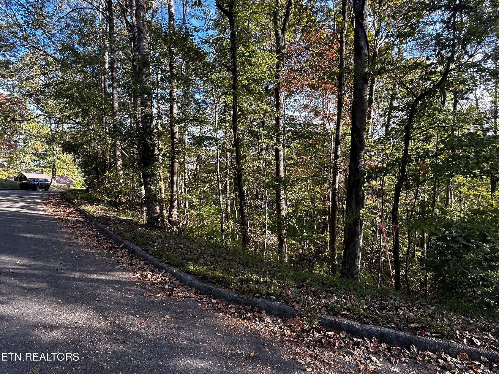 0.97 Acres of Land for Sale in Clinton, Tennessee