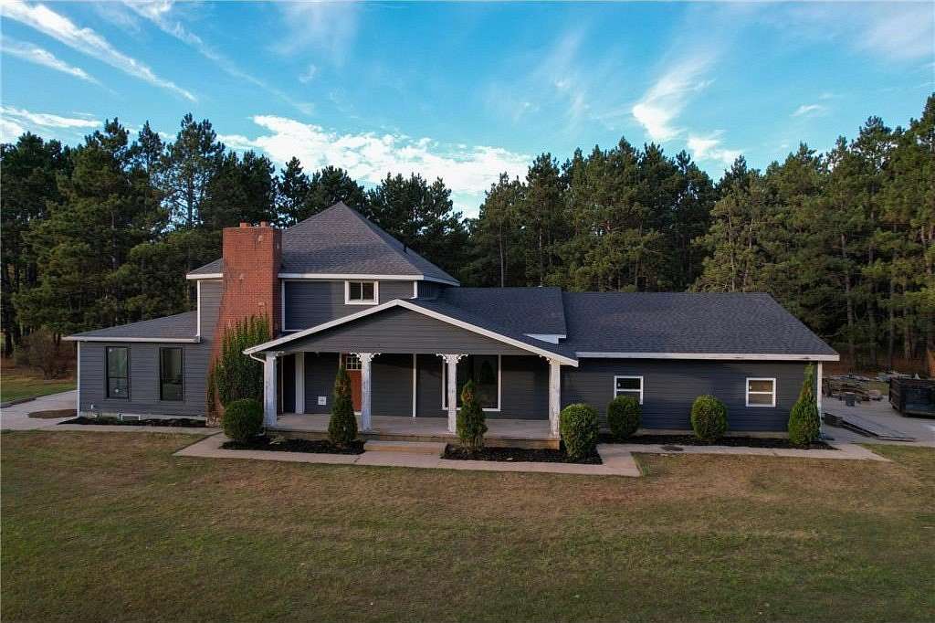 5 Acres of Residential Land with Home for Sale in Pine Lake Township, Minnesota