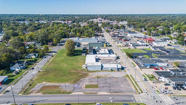 1.24 Acres of Commercial Land for Sale in Paducah, Kentucky