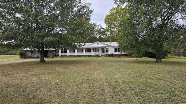 1.75 Acres of Residential Land with Home for Sale in Austin, Arkansas
