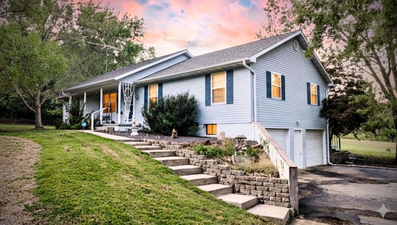 3.8 Acres of Residential Land with Home for Sale in El Dorado Springs, Missouri