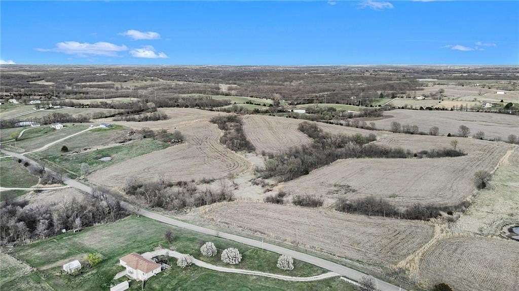 40 Acres of Agricultural Land for Sale in Edgerton, Missouri