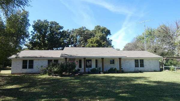 13 Acres of Land with Home for Sale in Elgin, Oklahoma