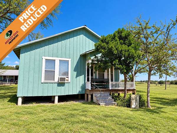 49.4 Acres of Land for Sale in Yoakum, Texas