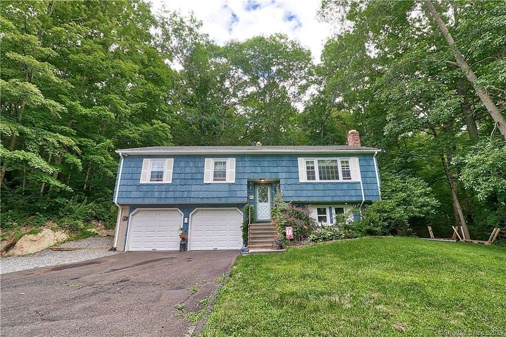 1.9 Acres of Land with Home for Sale in Southbury, Connecticut