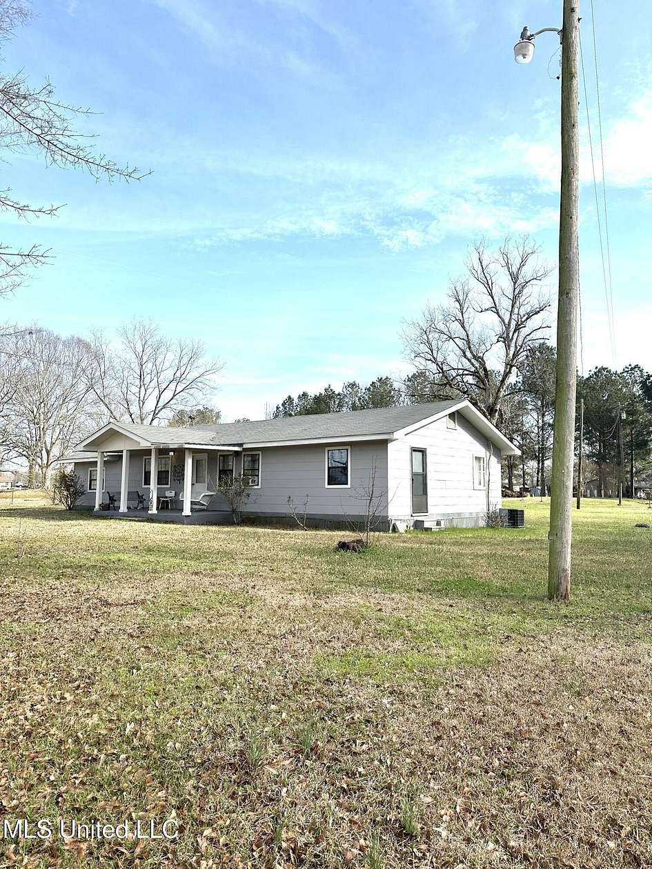 1.8 Acres of Residential Land with Home for Sale in Magee, Mississippi
