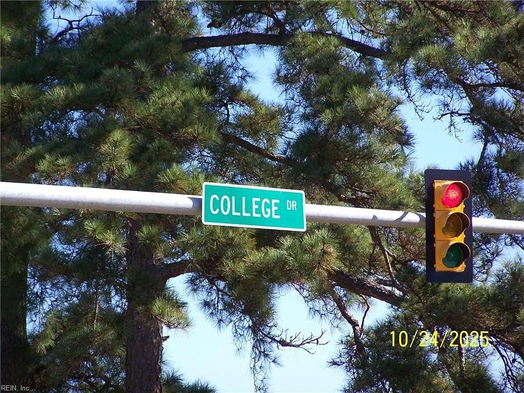 3 Acres of Commercial Land for Sale in Franklin, Virginia