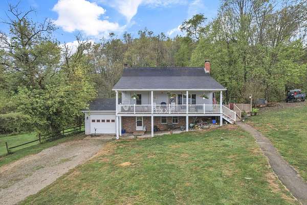 21 Acres of Agricultural Land with Home for Sale in Utica, Ohio