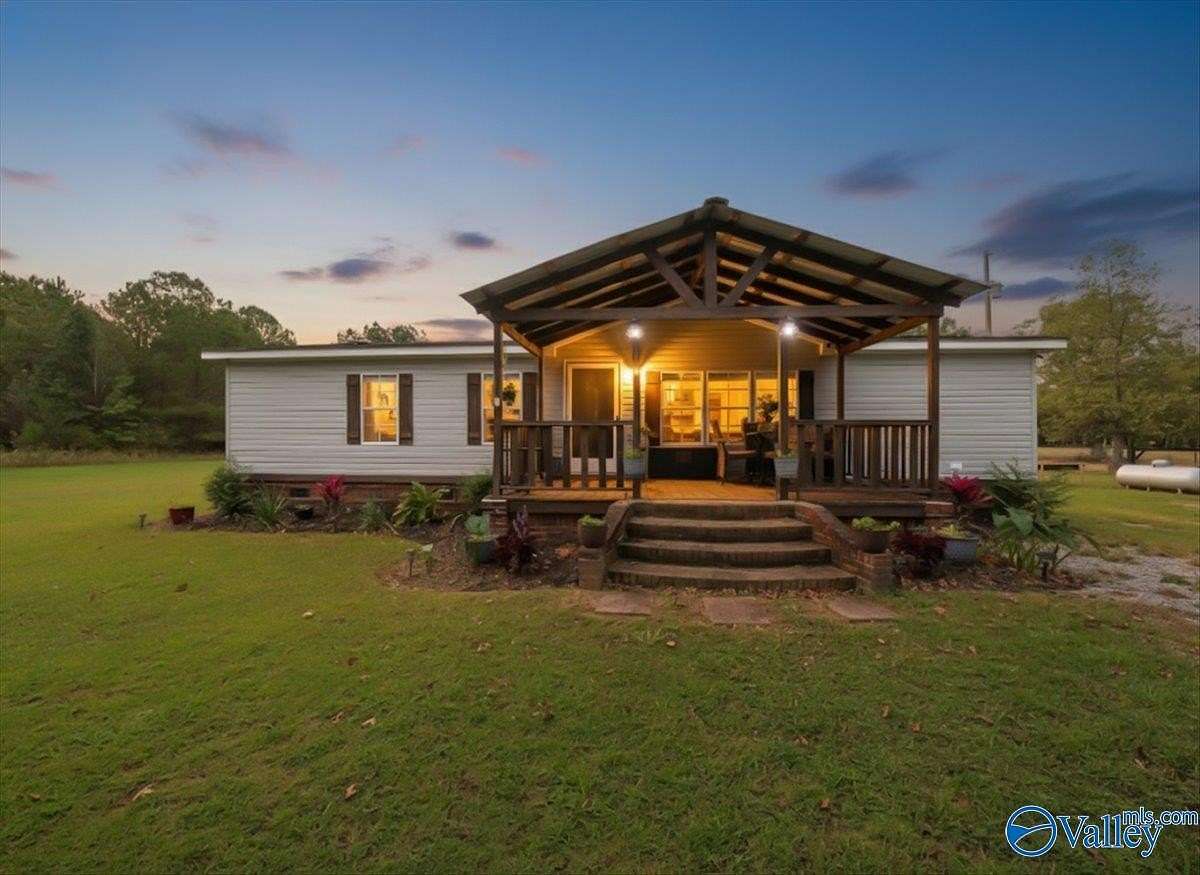 6 Acres of Residential Land with Home for Sale in Pisgah, Alabama