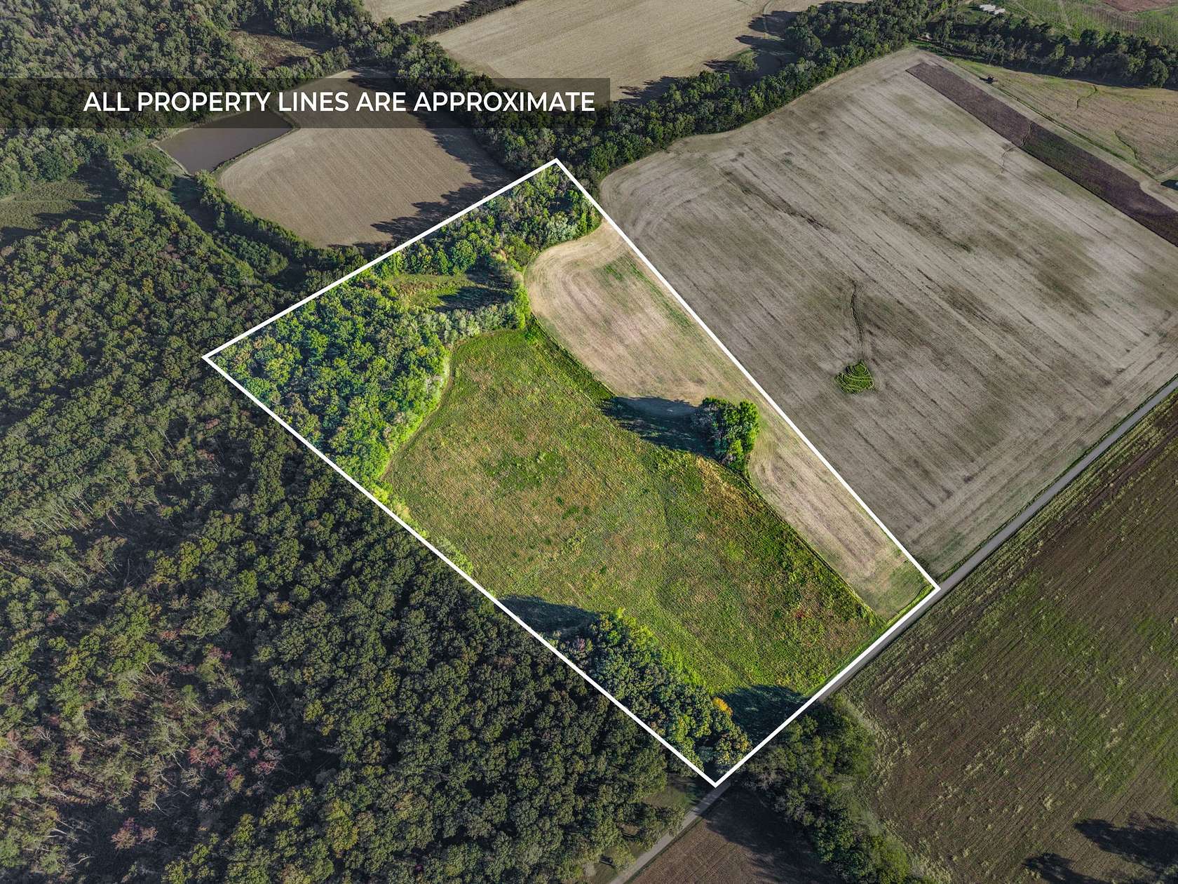 28 Acres of Land for Sale in Adams, Tennessee